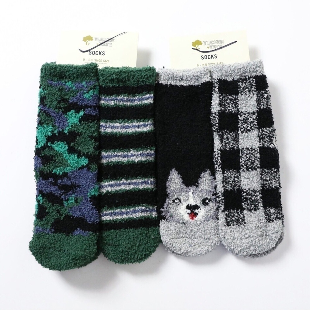 New Tucker + Tate 2 sets 4 pairs of kids socks Camo Wolf packs 9-2.5 non-slip